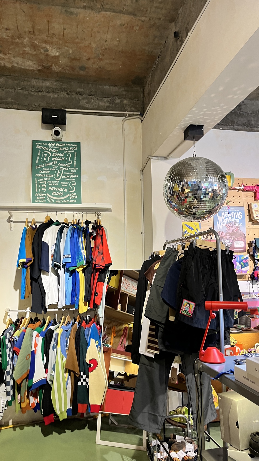 pasar cihapit bandung