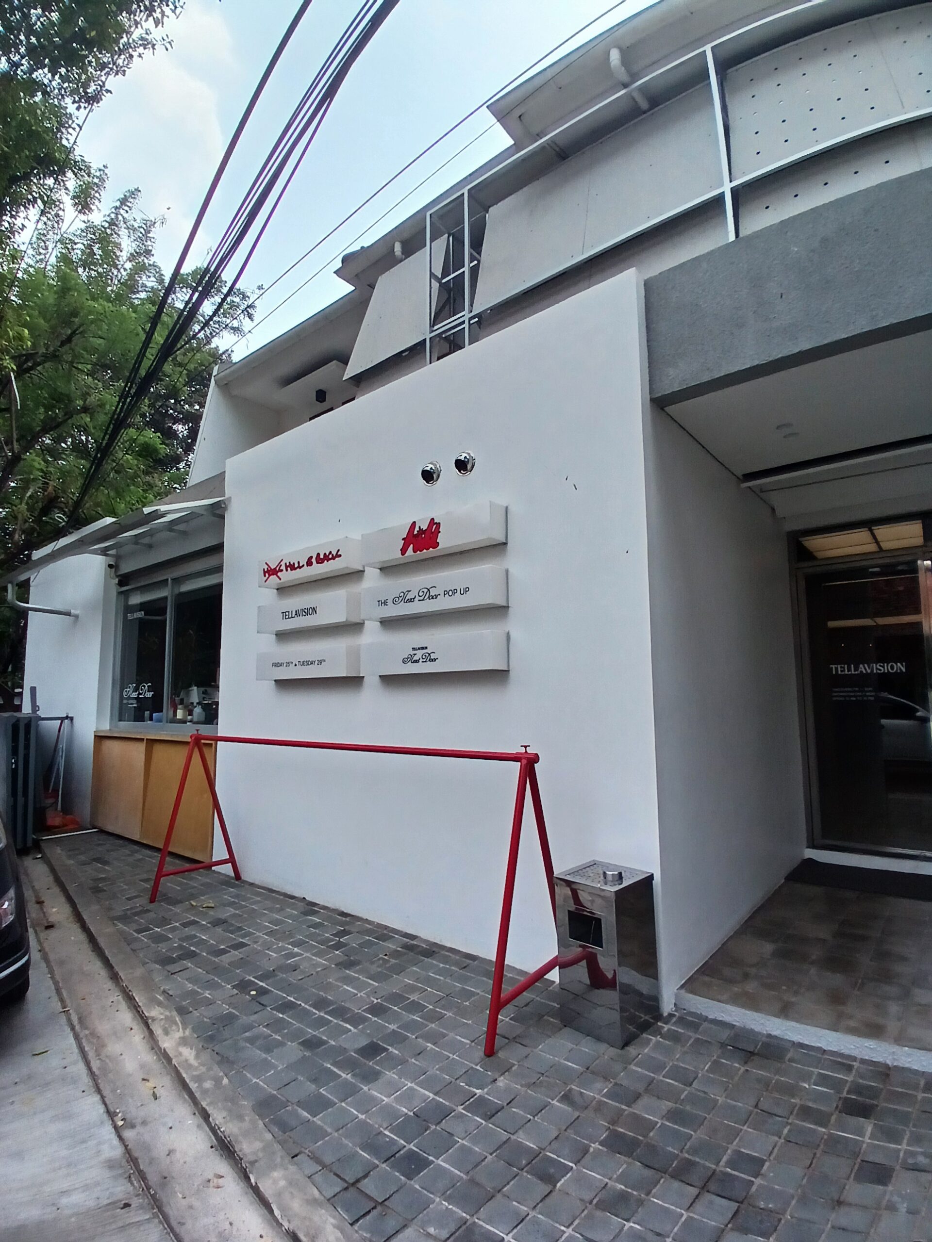 Hill Benhil, Cafe Cozy Buat WFC Dekat MRT Bendungan Hilir!