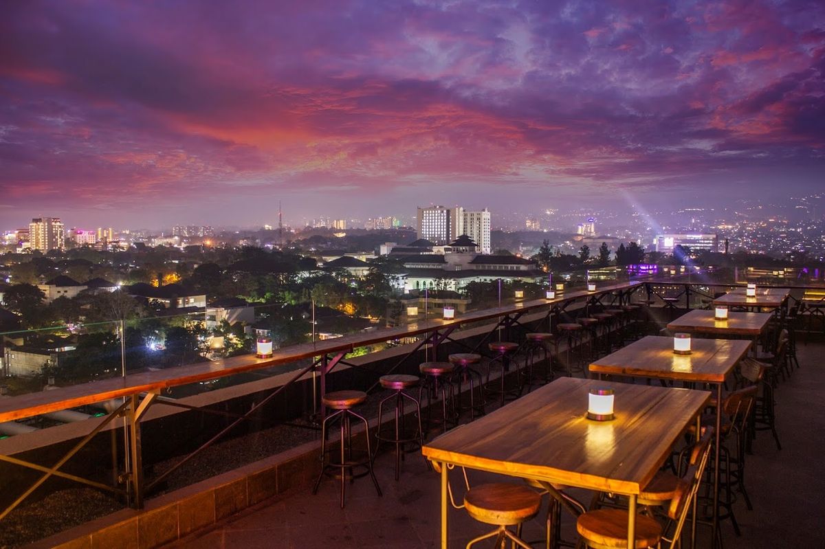 8 Best Sunset Cafe Indonesia with Stunning Ocean Views